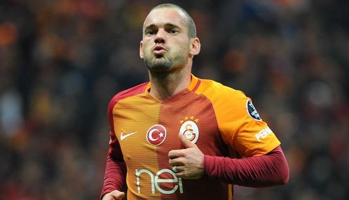 Sneijder'e şaşırtan transfer teklifi