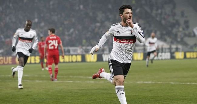Tolgay Arslan (450 bin Euro)