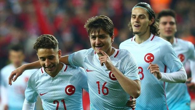 'Türkiye'nin 1997 jenerasyonundan oluşan en iyi 11'i