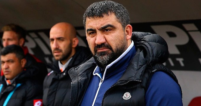 'Ümit Özat'tan Galatasaray'a olay çağrı