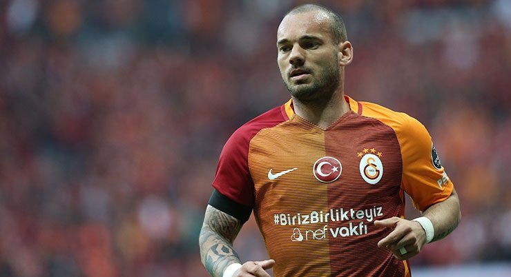 Ve Sneijder'e resmen talip oldular