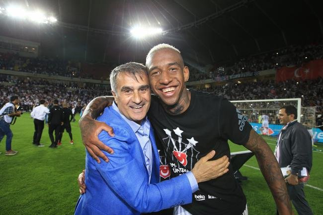 Ve Talisca resmen açıkladı! Manchester United...