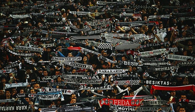 Yıldız futbolcudan Beşiktaş taraftarına mesaj! 