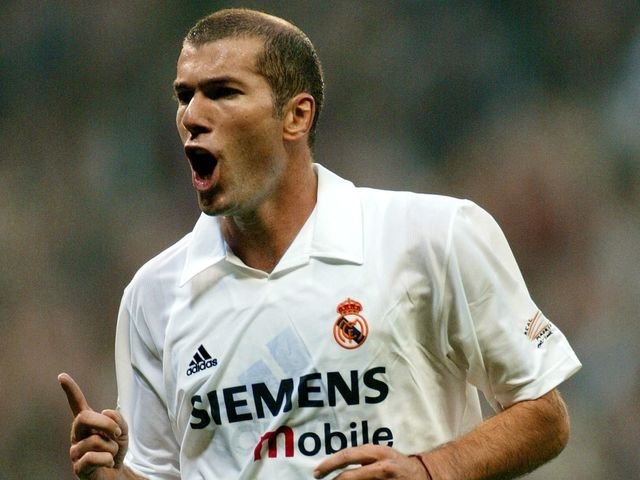 2001 - Zidane (73.5 milyon Euro)