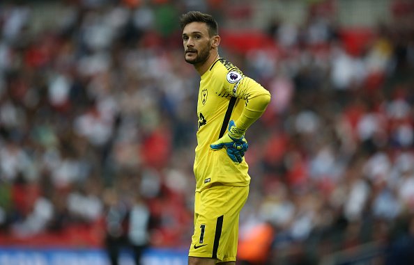 40: Hugo Lloris