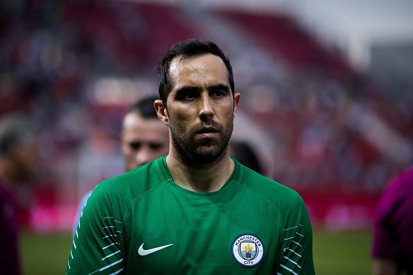 81: Claudio Bravo