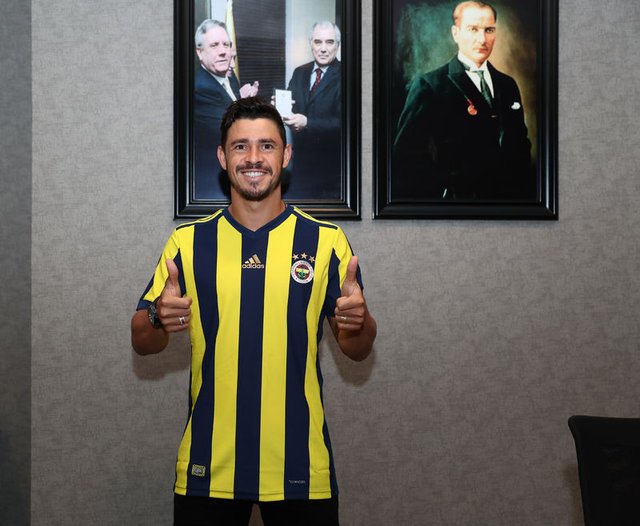  Fenerbahçe'de Giuliano gerçekleri! Trabzon maçında...