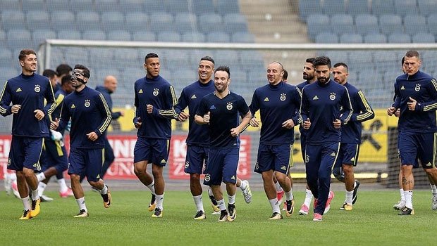 ' Fenerbahçe'ye transfer müjdesi! Formayı giyecek...