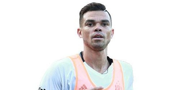 Pepe zirveye oturdu