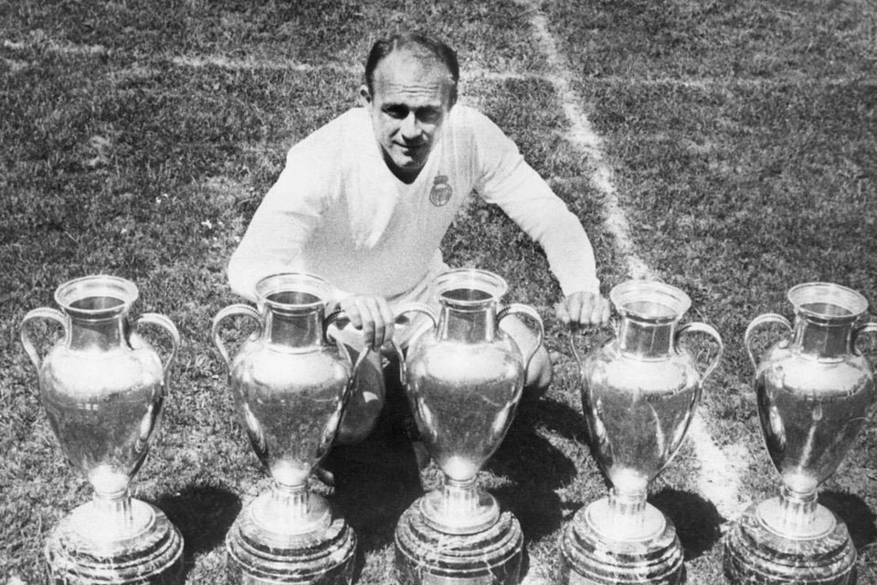 Alfredo di Stéfano (217 Bin Euro)