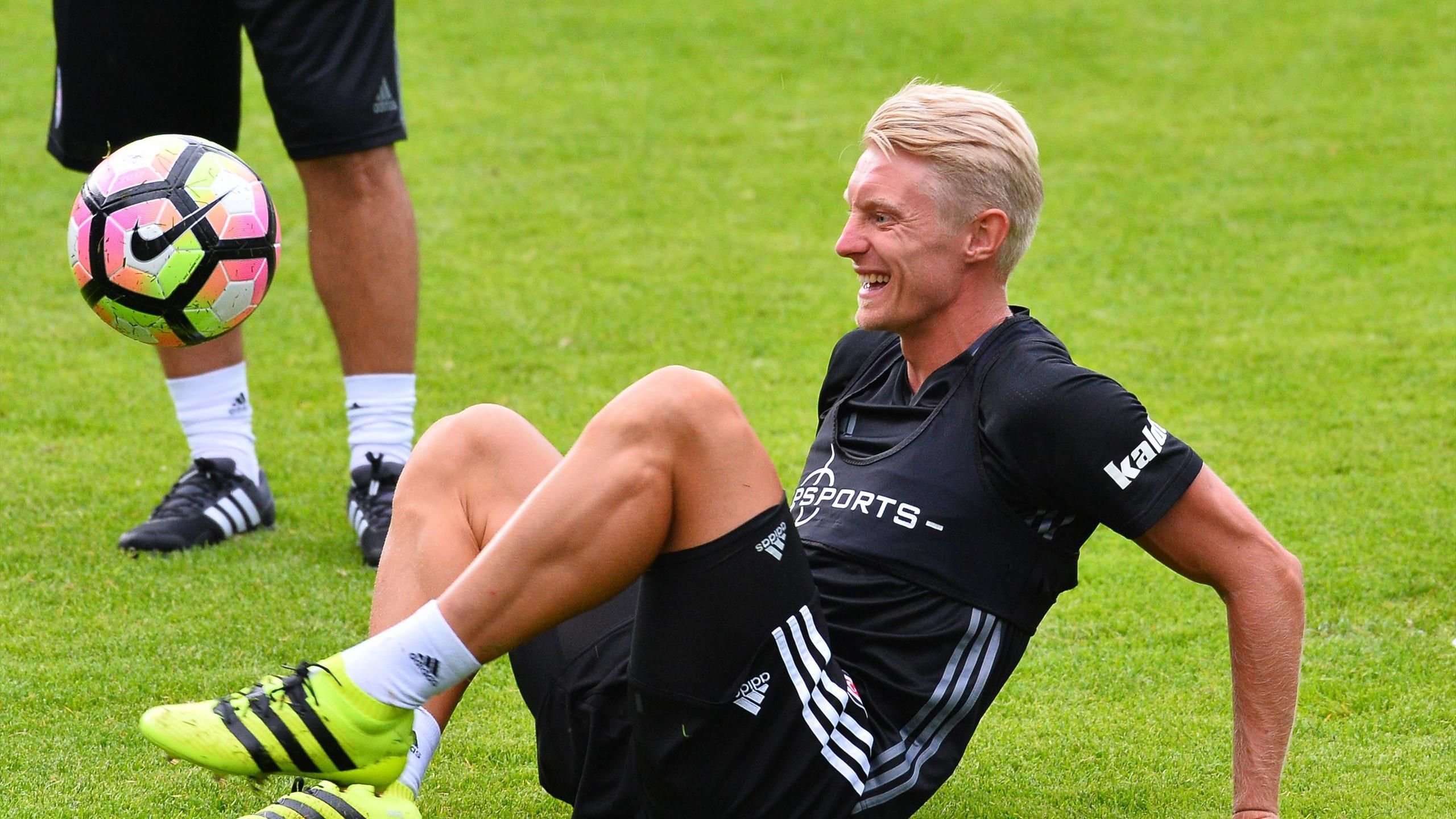 ANDREAS BECK