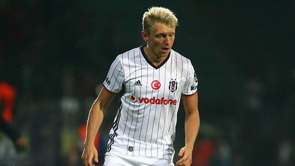Andreas Beck 3,00 mil. Euro