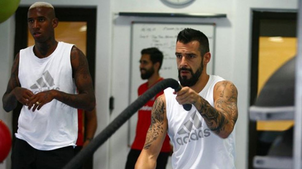 Beşiktaş salonda çalıştı