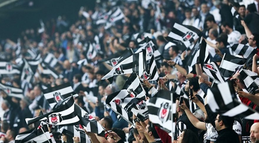 Beşiktaş taraftarından milli tepki