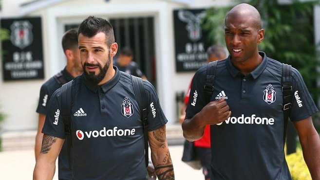 Beşiktaş’ta Alvaro Negredo’nun lisansı çıkarıldı