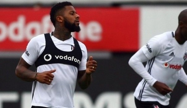 'Beşiktaş'ta Lens hareket getirdi