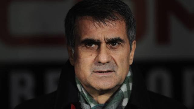 Beşiktaş’ta Şenol Güneş Lens ve Negredo’yu niye oynatmıyor?