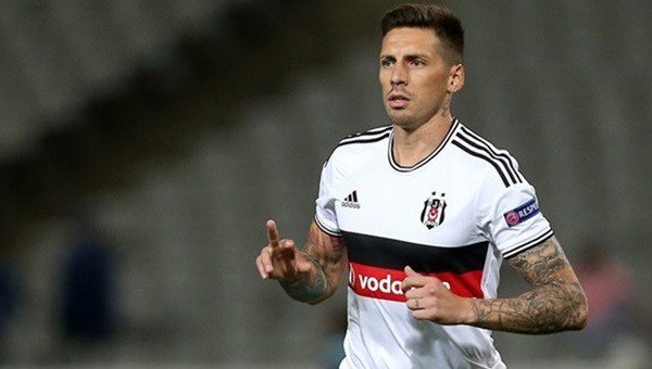 'Beşiktaş'ta son dakika Jose Sosa gelişmesi