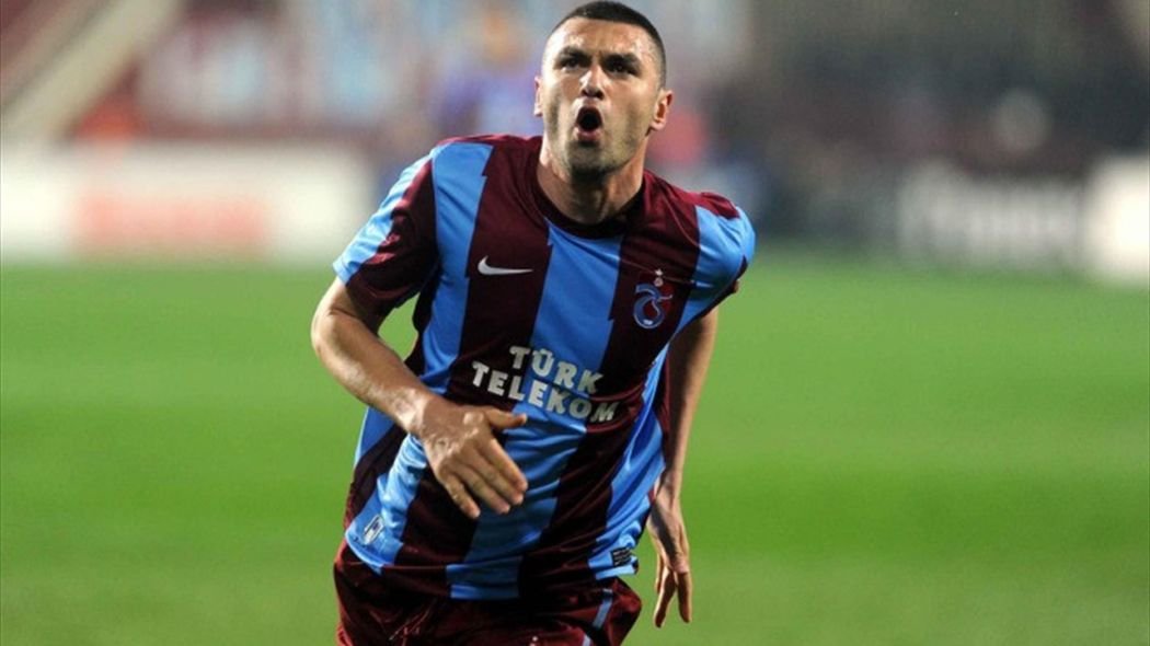Burak Yılmaz - Beijing Guoan > Trabzonspor