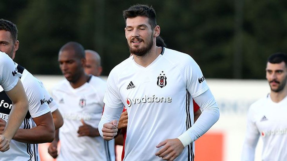 Denys Boyko 1,00 mil. Euro