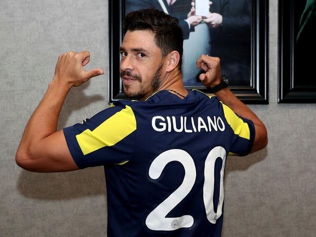 Fenerbahçe Giuliano transferini resmen açıkladı