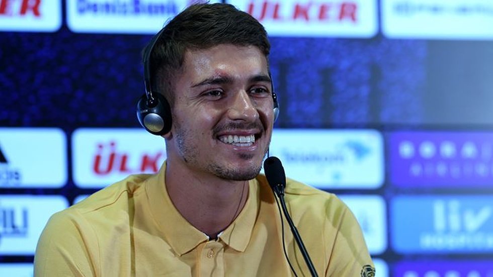 Fenerbahçeli Roman Neustadter’e sahte teklif!