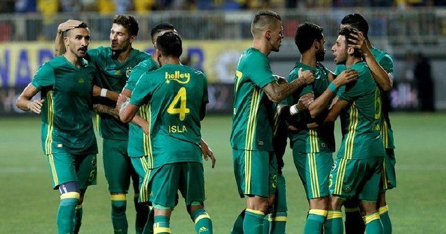 Flaş! Fenerbahçe'nin yeni stoperi belli oldu