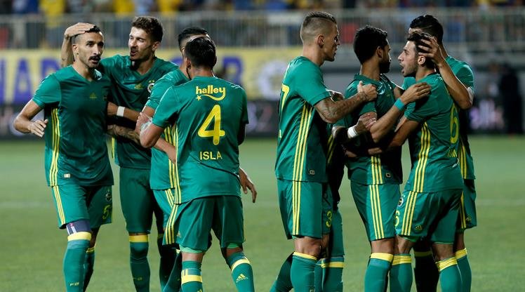 Fenerbahçe'ye sol bek transferinde sürpriz isim