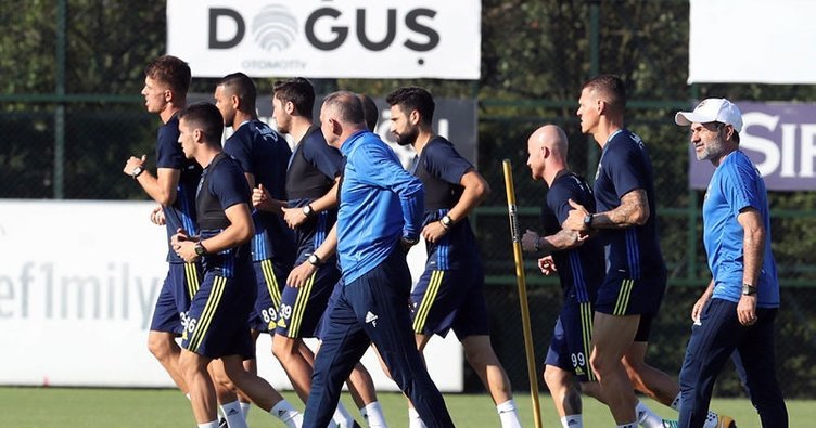 Fenerbahçe’ye transfer müjdesi! FBTV’de açıklandı