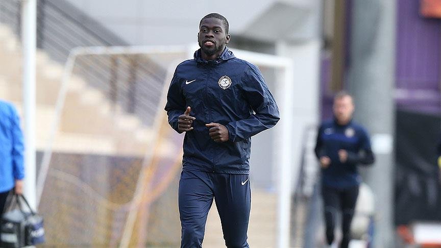 Galatasaray taraftarından Ndiaye tepkisi
