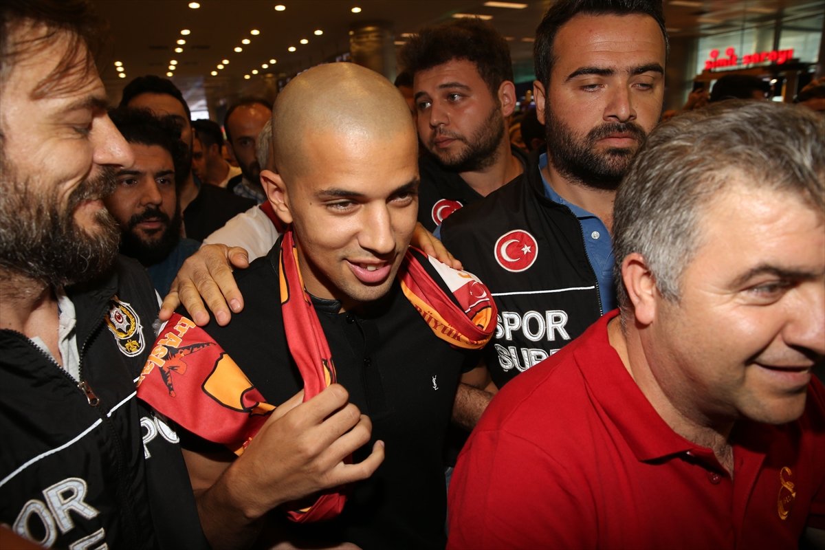 'Galatasaray'ın yeni transferi İstanbul'da! A'dan Z'ye Feghouli...