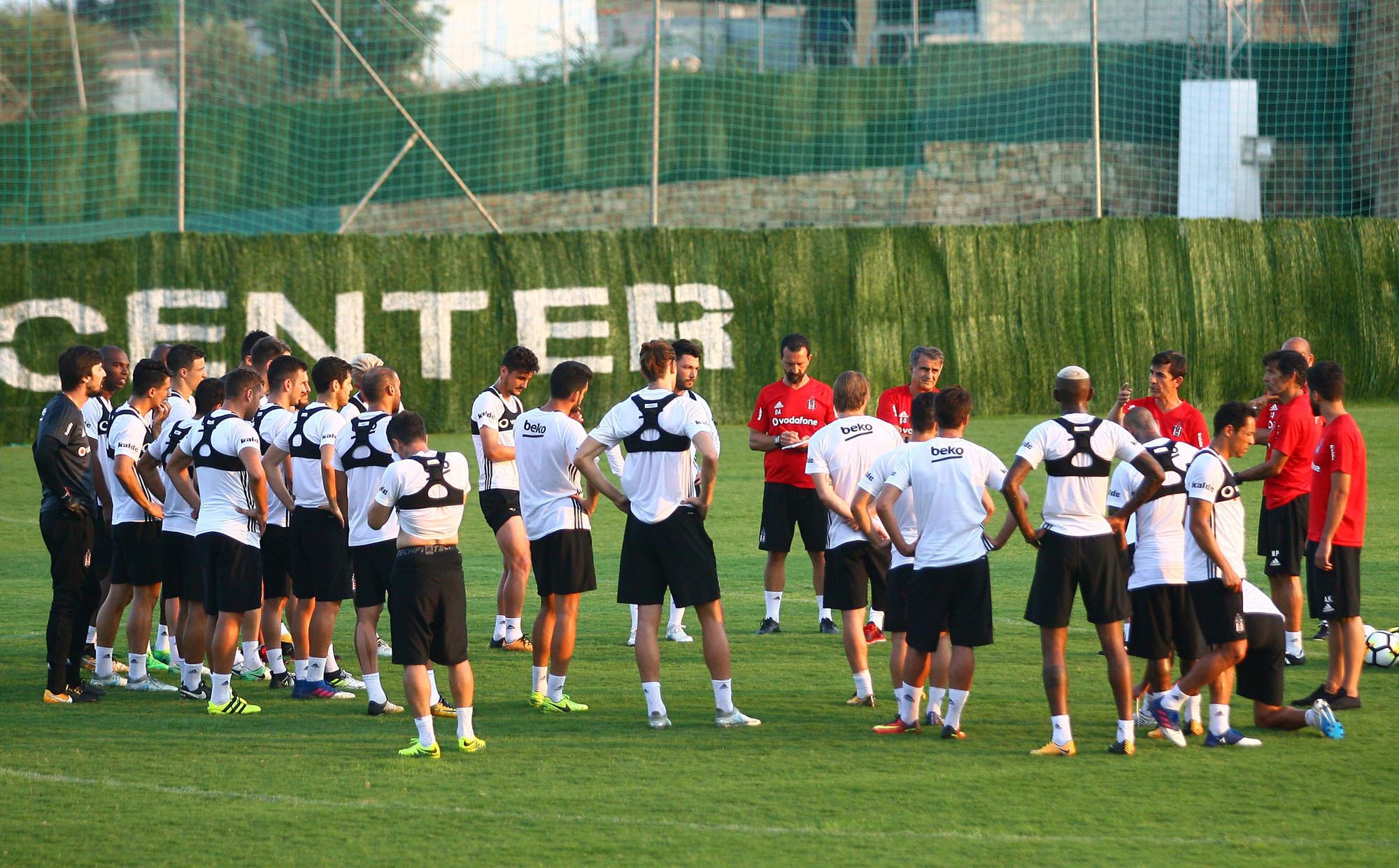 'Göztepe, Beşiktaşlı oyuncuyu alıyor