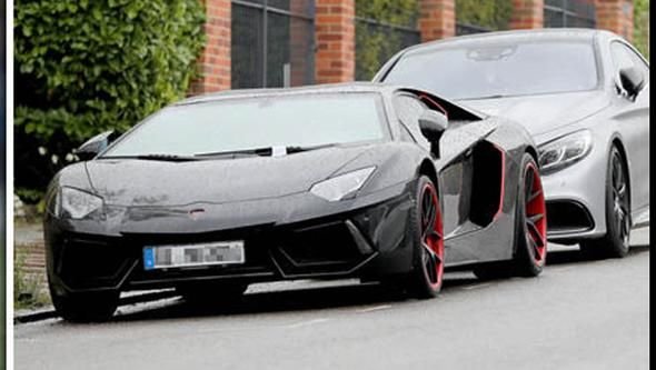 Mesut Özil - Lamborghini