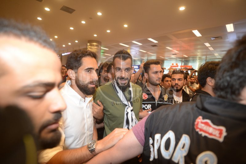 'Negredo lakabını ve forma numarasını açıkladı