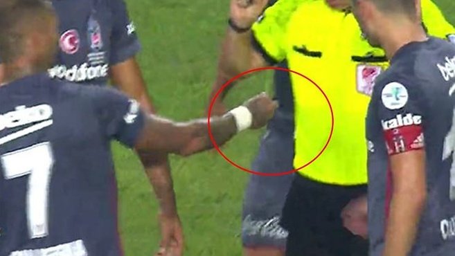 Quaresma kelebek salladı