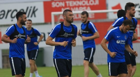 Trabzonspor yönetiminin hamleleri birçoklarınca başarılı ve dengeli olarak yorumlanıyor. Sezona
