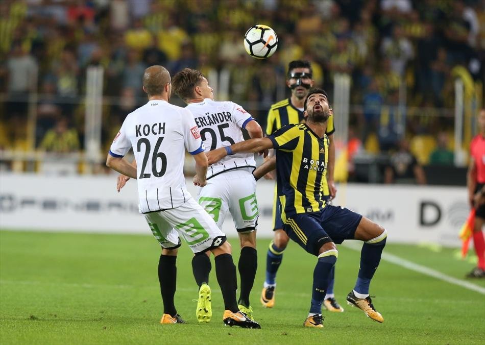 TRİBÜNLER BOŞALIR(ŞANSAL BÜYÜKA)
