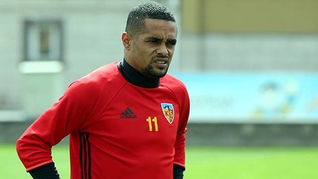 Welliton imzalıyor