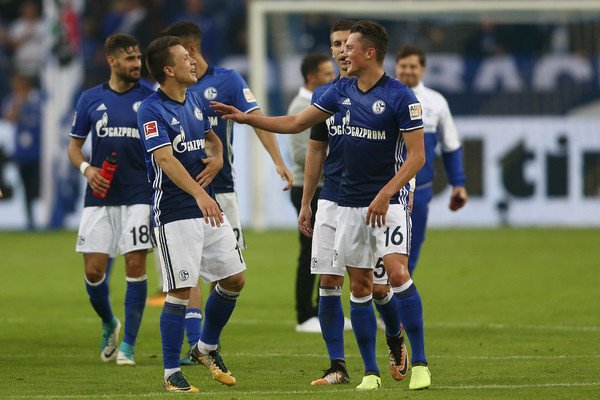 18. Schalke 04