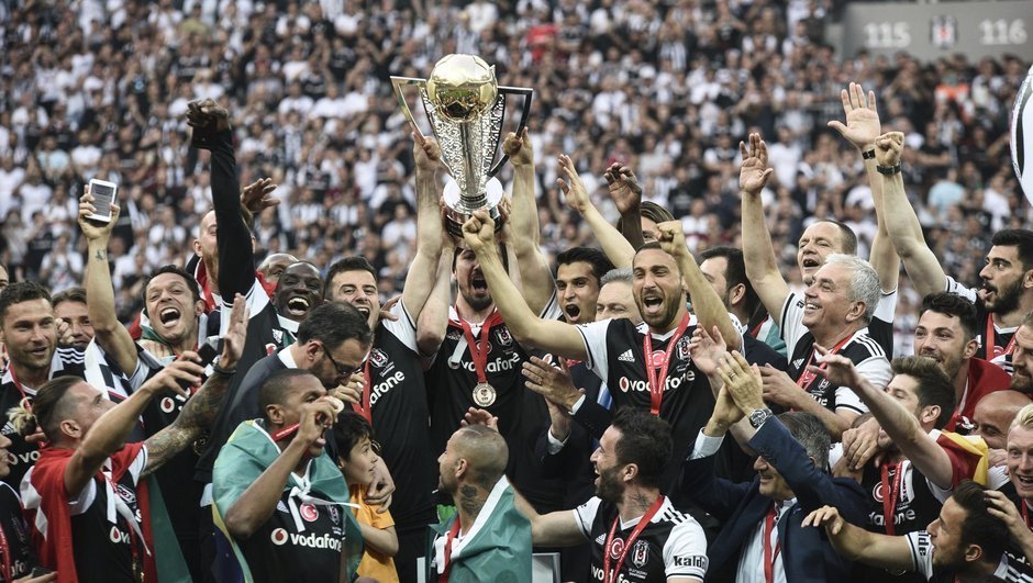 ' Beşiktaş'a transfer olmak için yalvardı! 