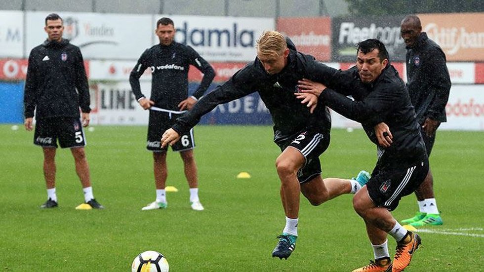 Beşiktaş’ta Medel korkuttu