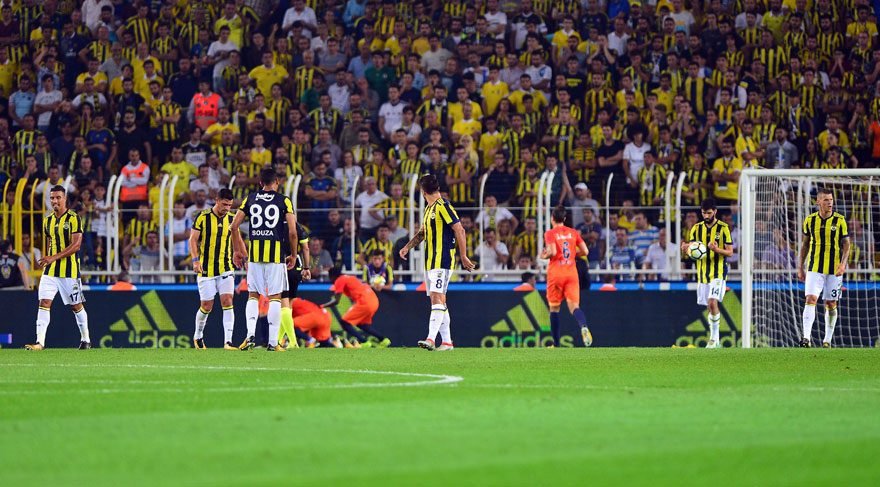  Fenerbahçe'de yabancılar isyan etti! 