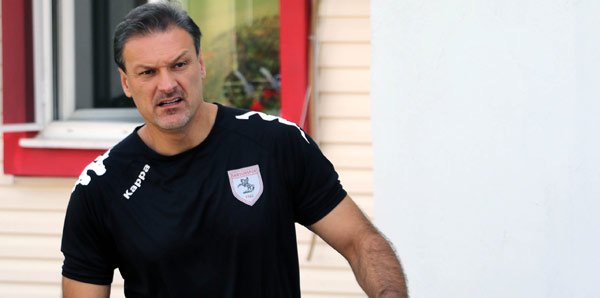 Alpay Özalan