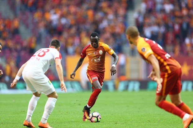 Aslan, Antalya karşısında zorlanıyor