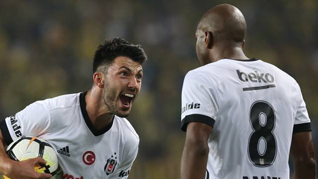 'Beşiktaş soyunma odasında ne yaşandı? Babel ve Tolgay...