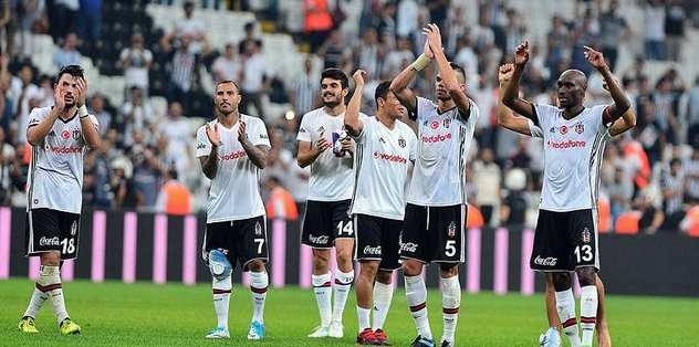 Beşiktaş yıldızlarıyla parçalar