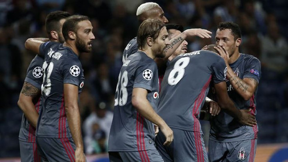 Beşiktaş yönetiminden feda