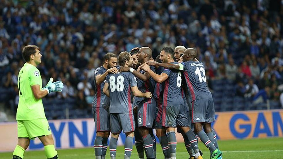 Beşiktaş yönetiminden futbolculara jest!