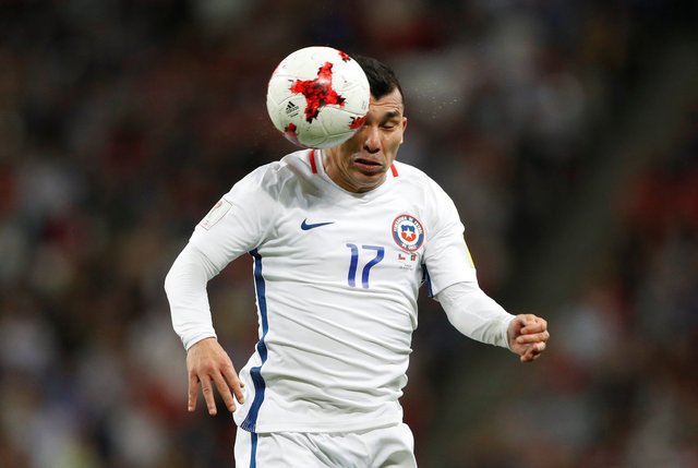 Beşiktaş’ta Gary Medel, Şenol Güneş ile görüştü