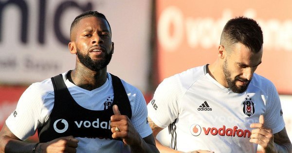 Beşiktaş'ta Lens ve Negredo şaşırttı